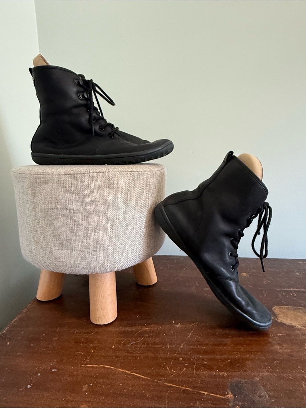 Vivobarefoot Black Lace-Up, Sherpa lined Leather Boots